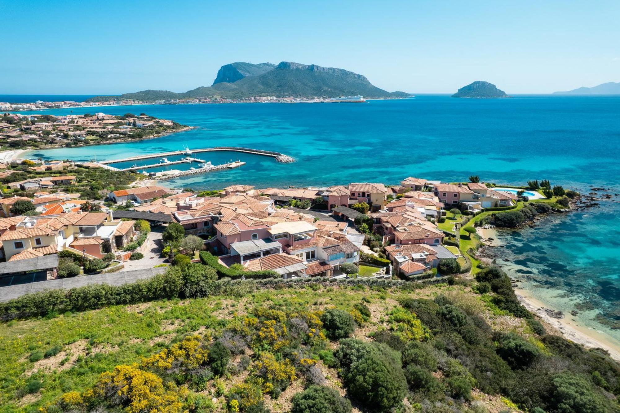 S'Abba Seafront Apartments - Your House In Sardinia Golfo Aranci Exterior photo